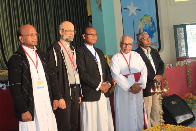 1. Rector, Fr. Elias, Bp. Vincent, Archbp. Thomas, Fr. Felix.jpeg